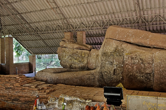 Wat Dhammachaksemaram-010